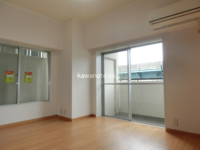 洋室～バルコニー