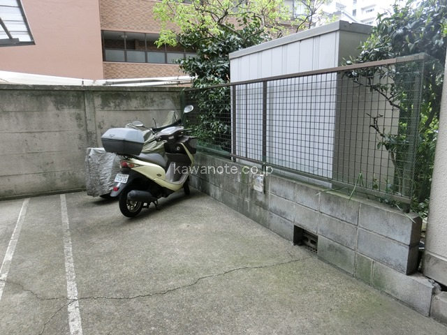 バイク置場